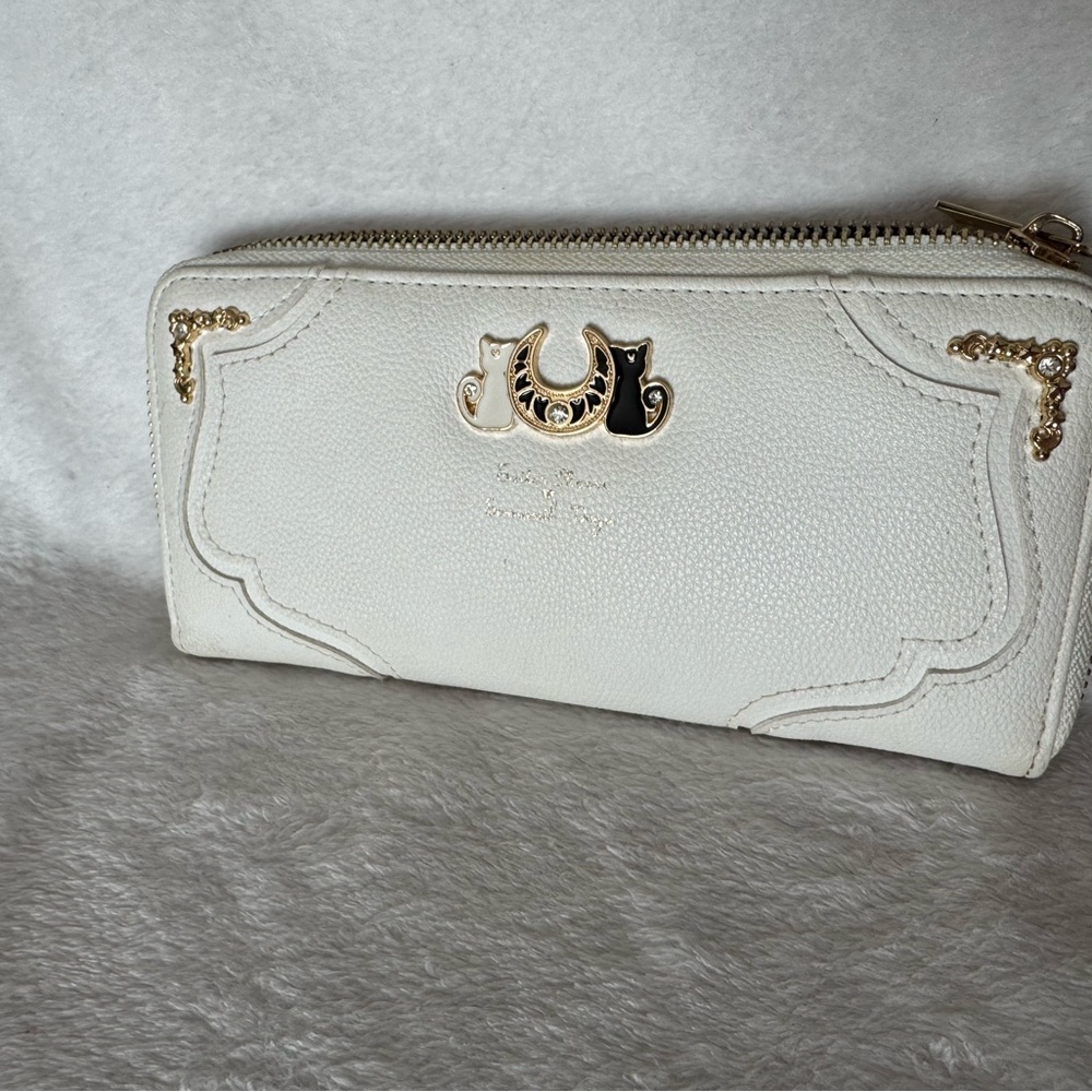 Sailor Moon White Leather Wallet